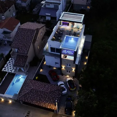 Luxury Lavie Maison d'hôtes 4*