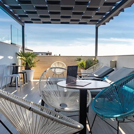 Luxury Lavie 4*