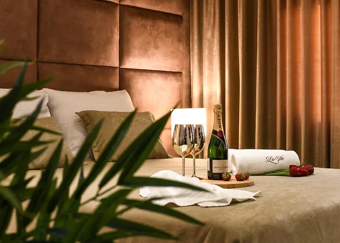 Luxury Lavie 4*