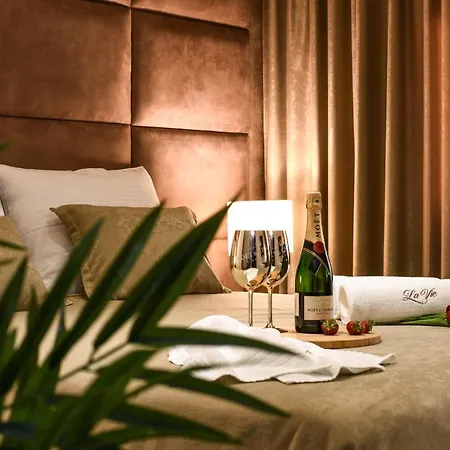 Luxury Lavie 4*