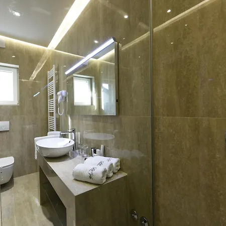 Luxury Lavie Affittacamere 4*