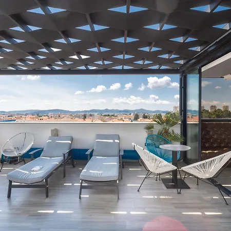 Luxury Lavie Pensión 4*