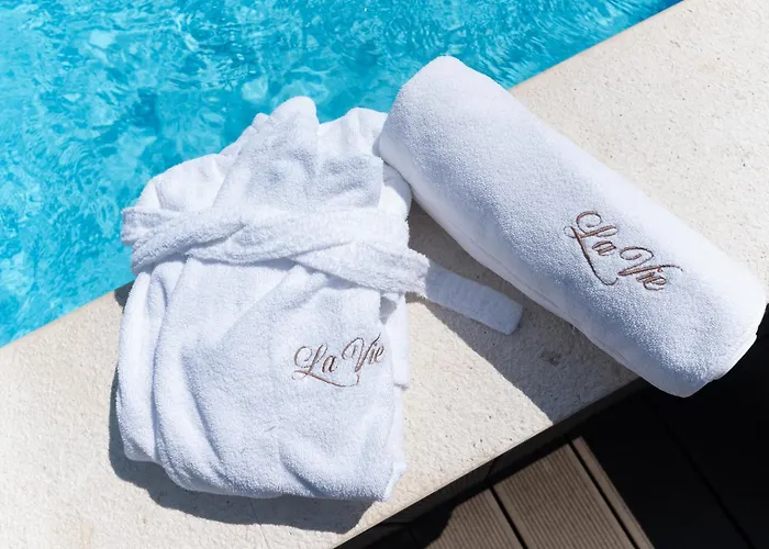 Luxury Lavie